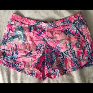 EUC Lilly Pulitzer Ocean View Shorts